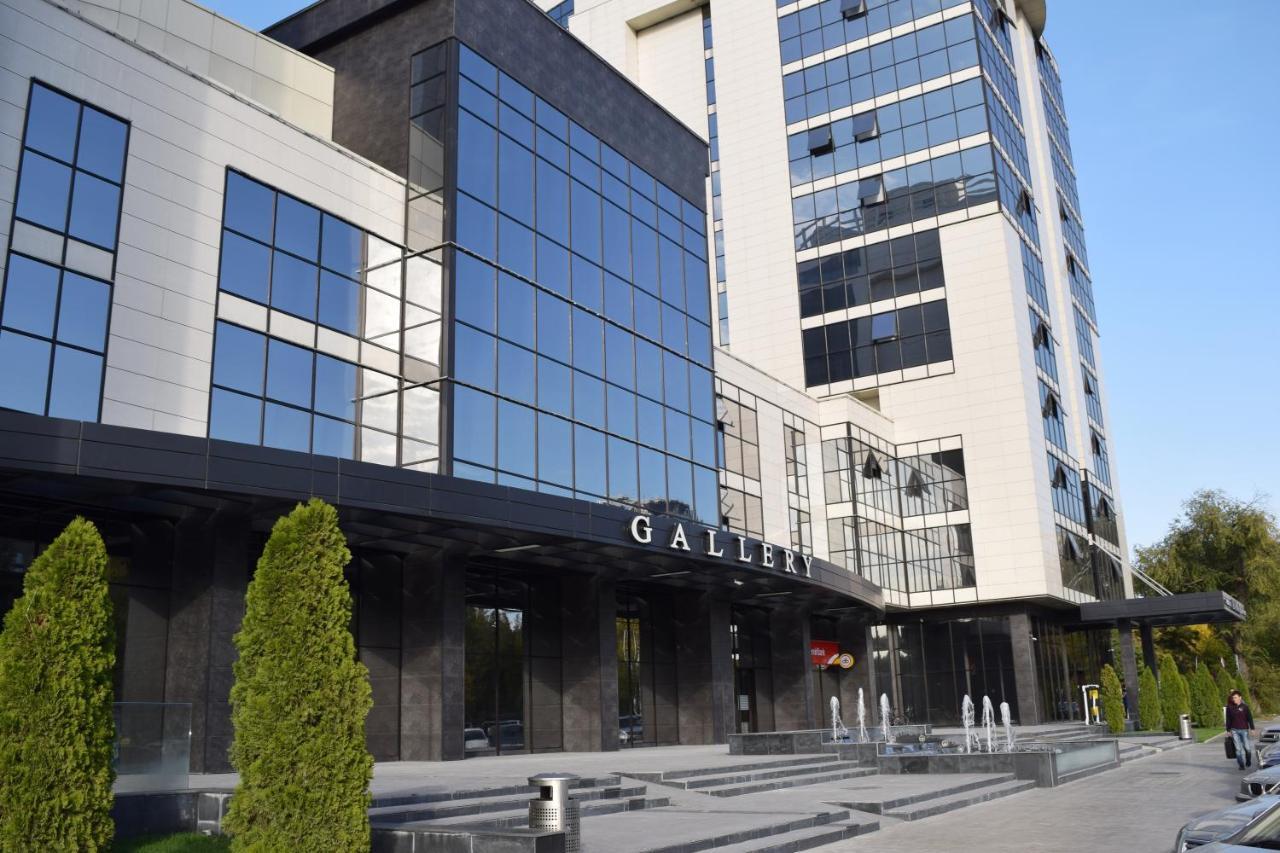 Bishkek Sunny Apartment In The Center Exterior foto